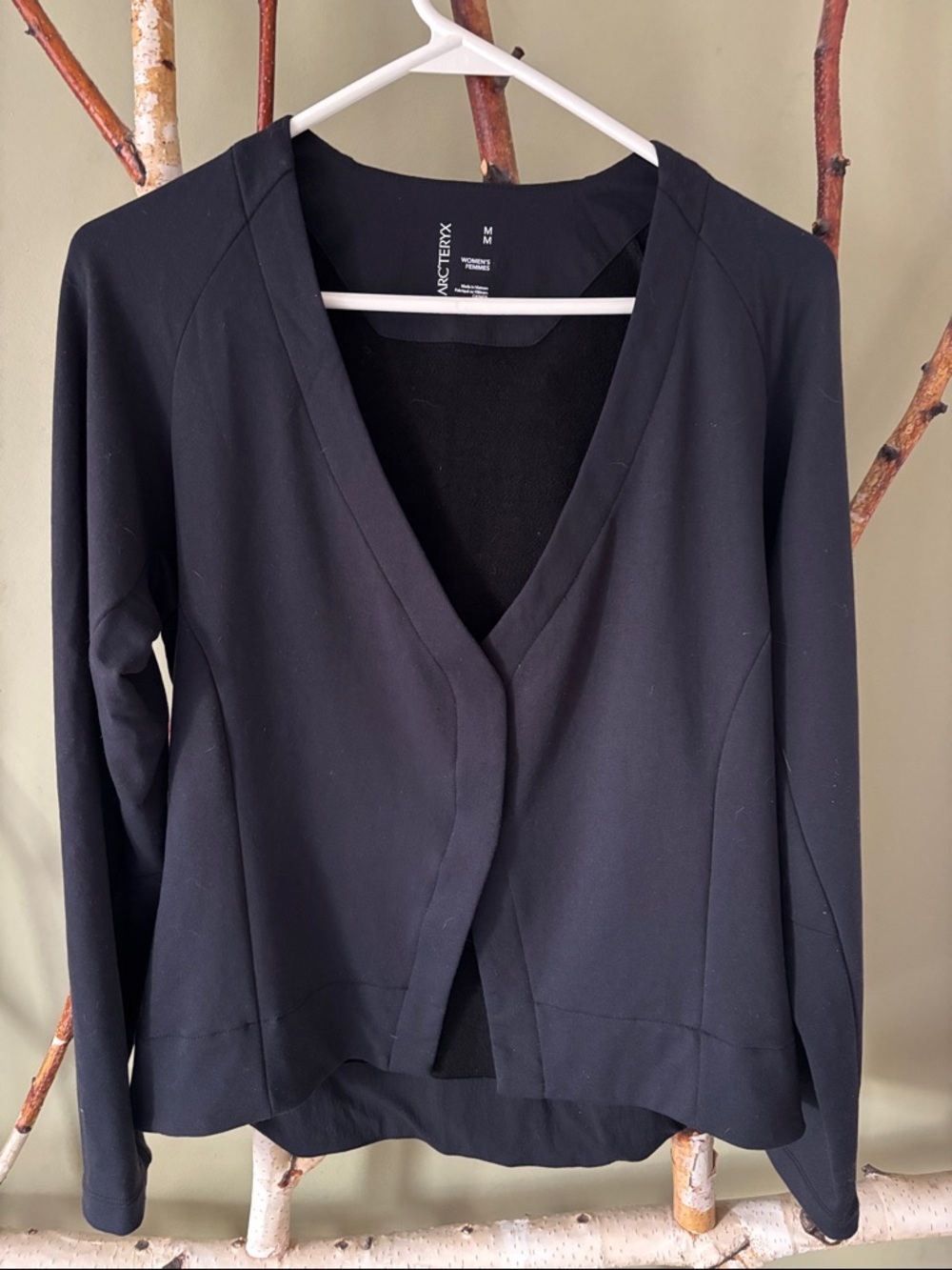 Arc'teryx Black Women's V‑Neck cardigan Jacket